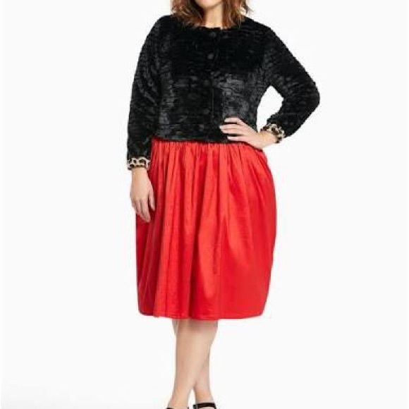 Torrid Faux Fur Cropped Jacket - Picture 3 of 13